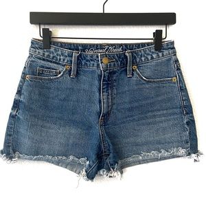 📍 Universal Thread Shorts High Rise Shortie Size 4